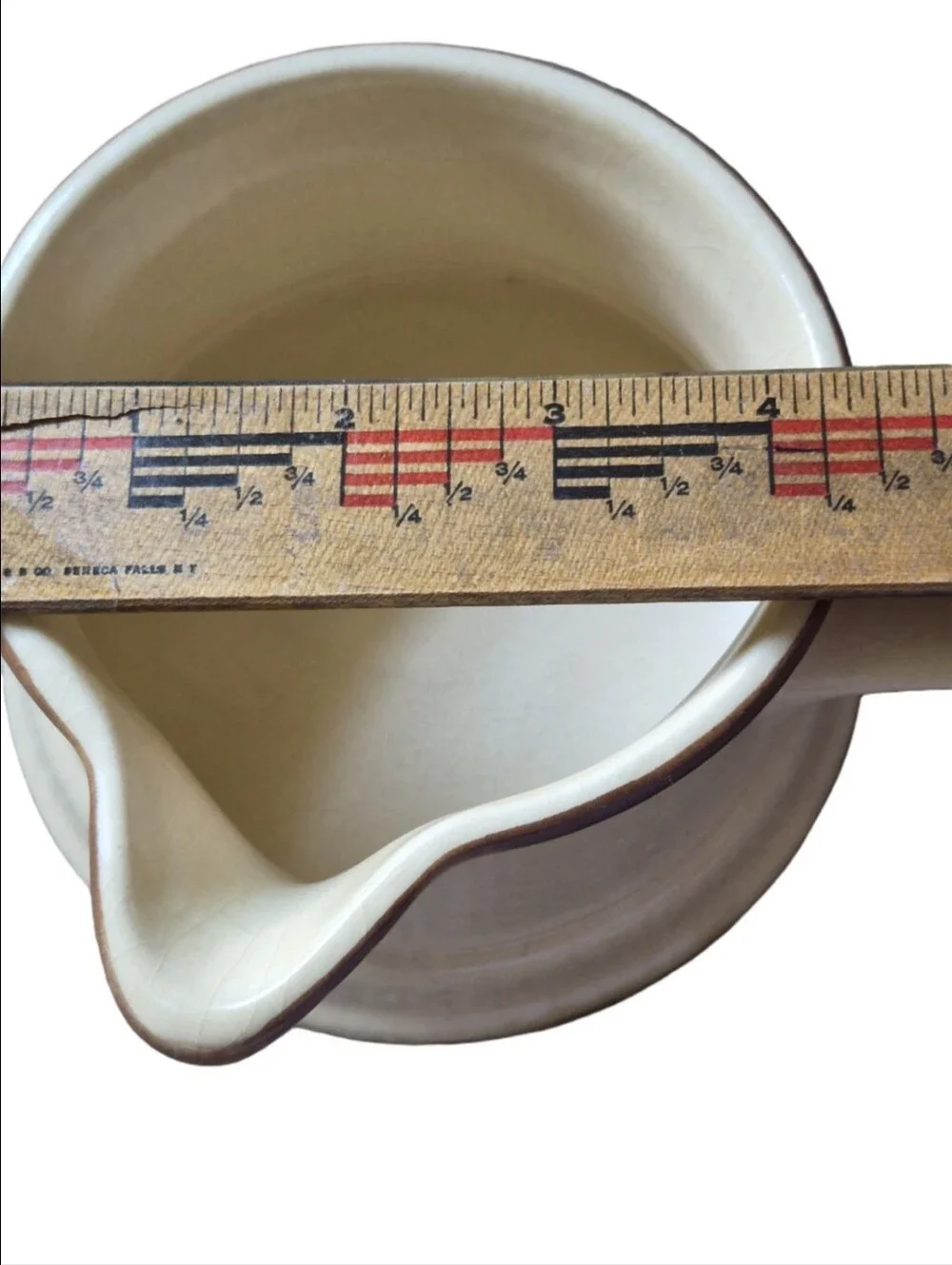 Pfaltzgraff Village 1976 Cream Gravy Boat
